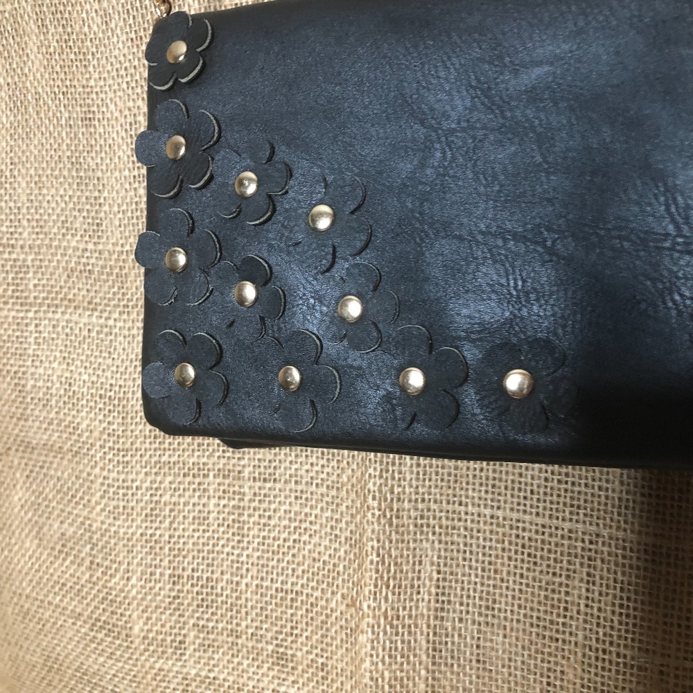 Rampage NEW Purse Black Flowers Gold Chain $58 - Picture 3 of 6